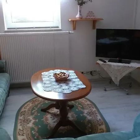 Baerbel, Baerbel Apartment